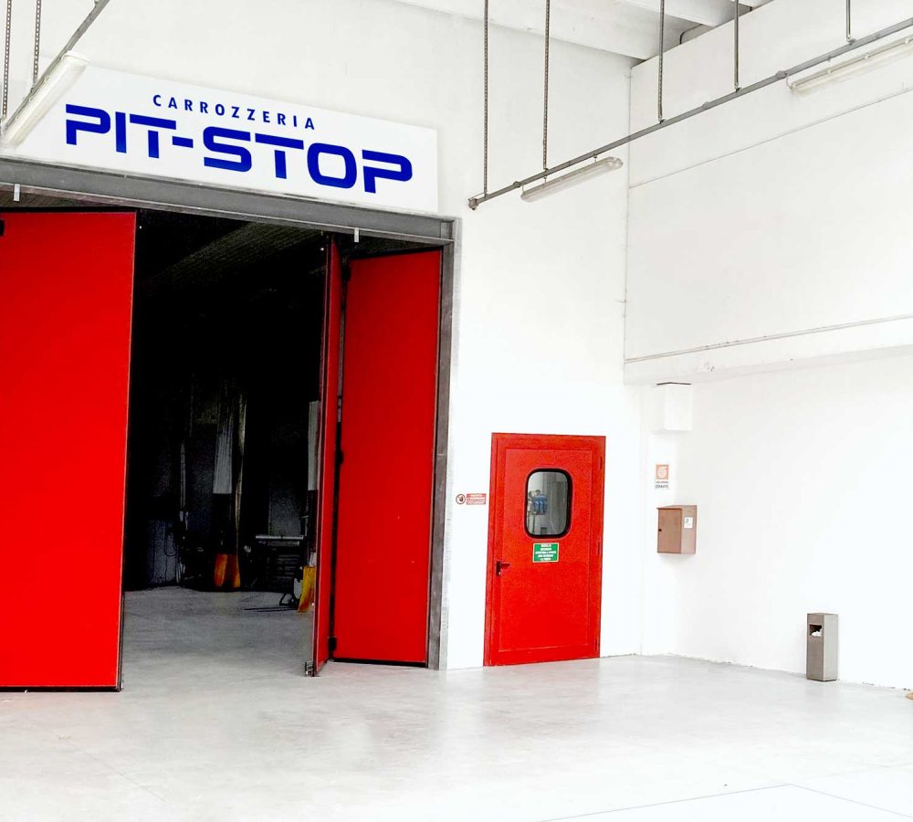 Riparazione carrozzeria, noleggio, assistenza sinistri - Autocarrozzeria Pit Stop a Vicenza